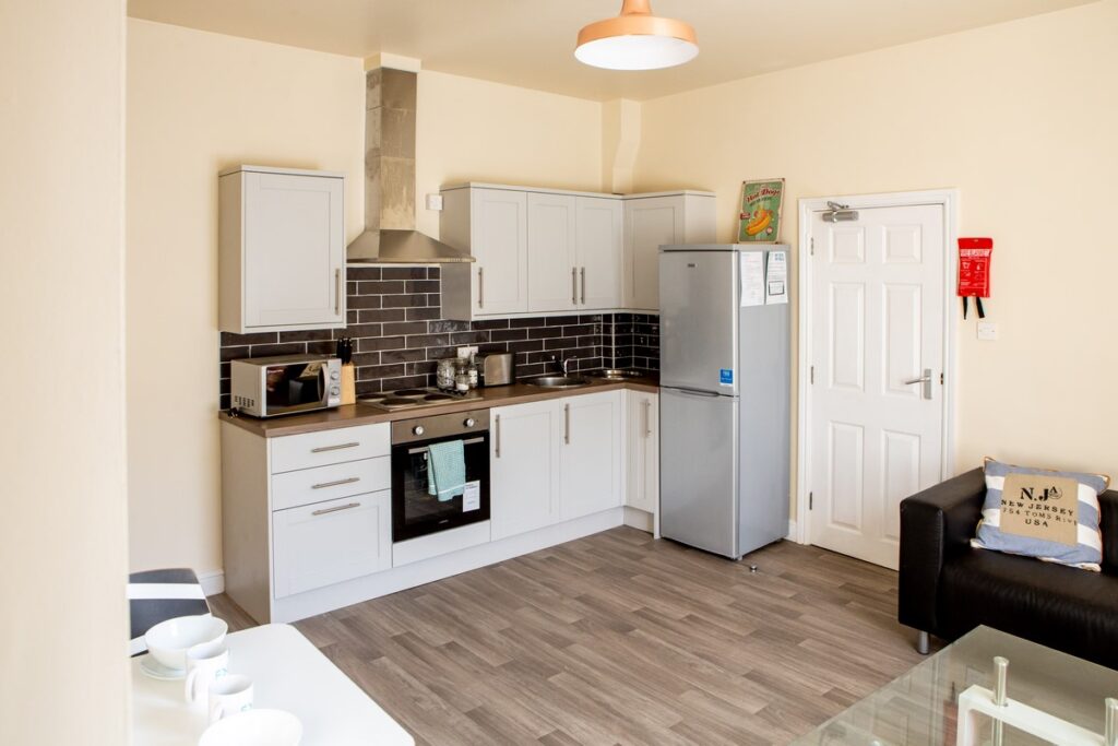 70B Fitzwilliam Street, Huddersfield HD1 5BB